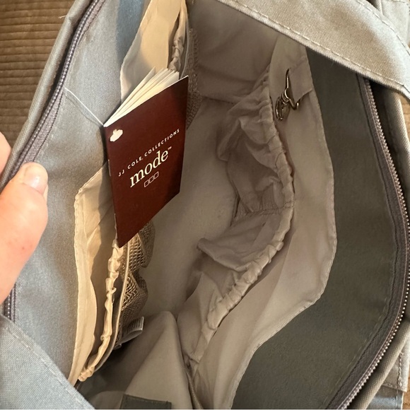 JJ Cole Collections Mode Mixed Leaf Diaper Tote Bag - Picture 12 of 16